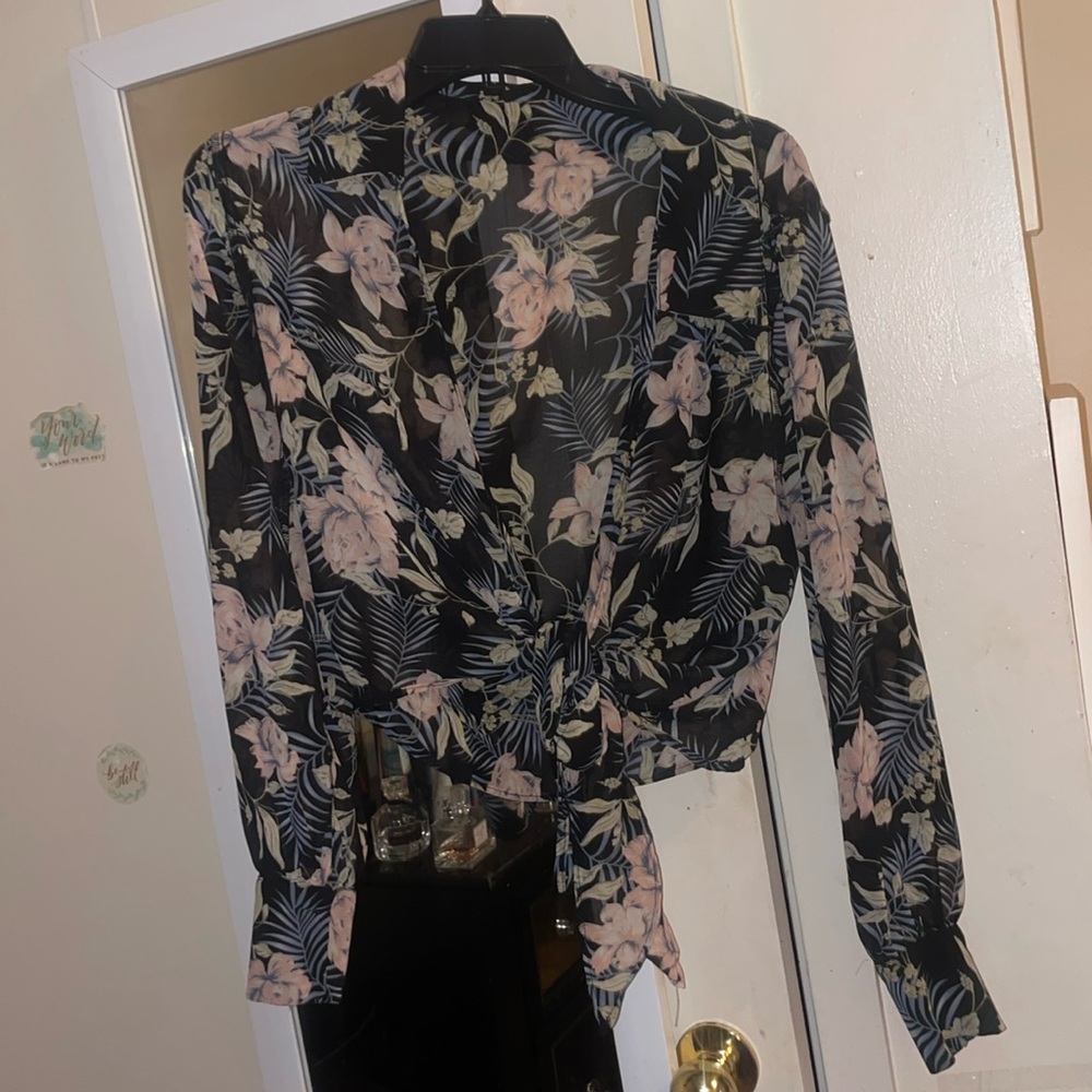Women’s Mesh Floral Top..
